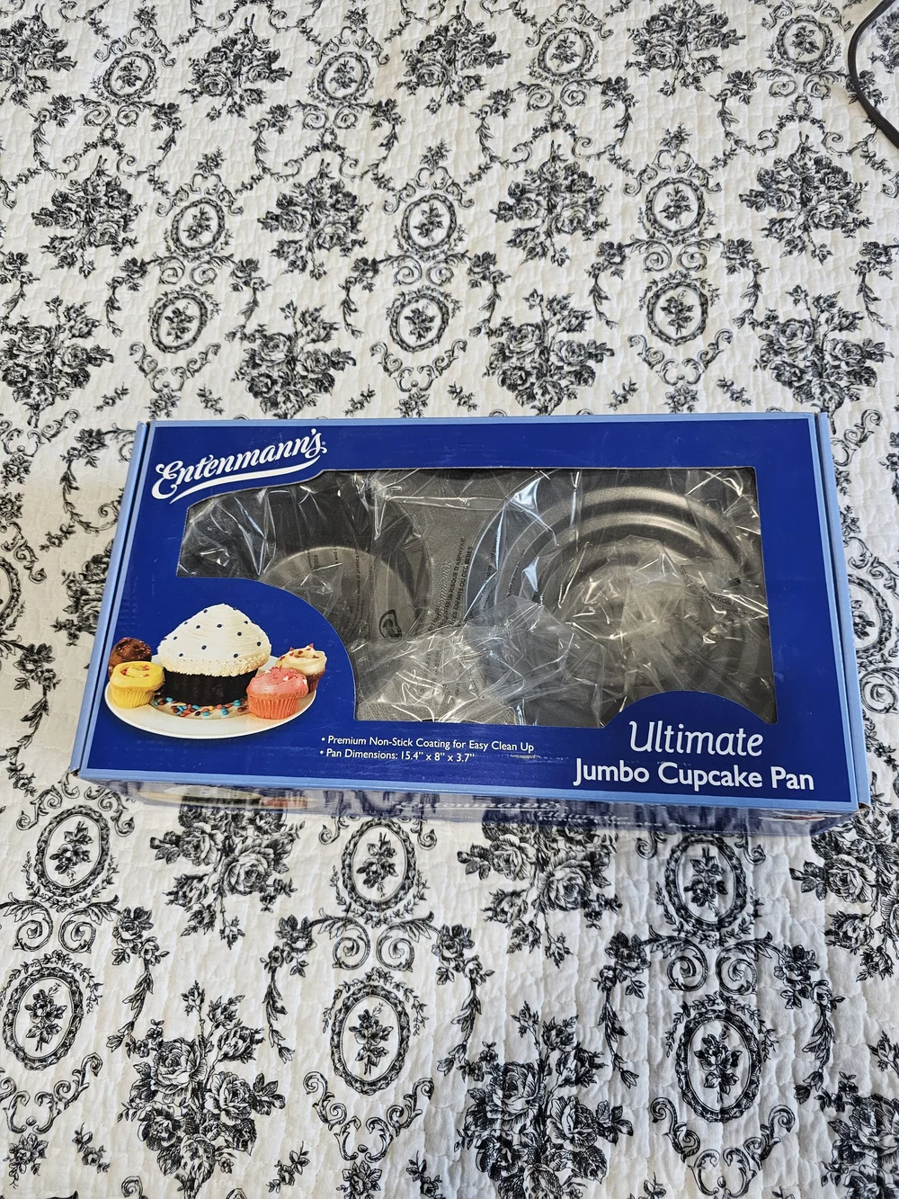 Ultimate Jumbo Cupcake Pan - Blue